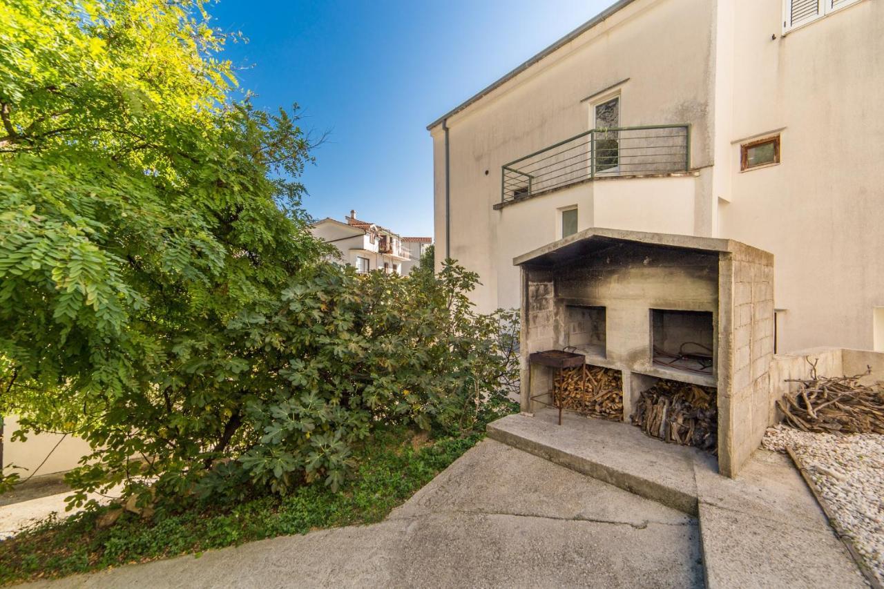 Apartments By The Sea Brist, Makarska - 11078 Buitenkant foto