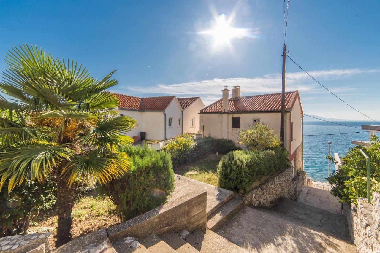 Apartments By The Sea Brist, Makarska - 11078 Buitenkant foto