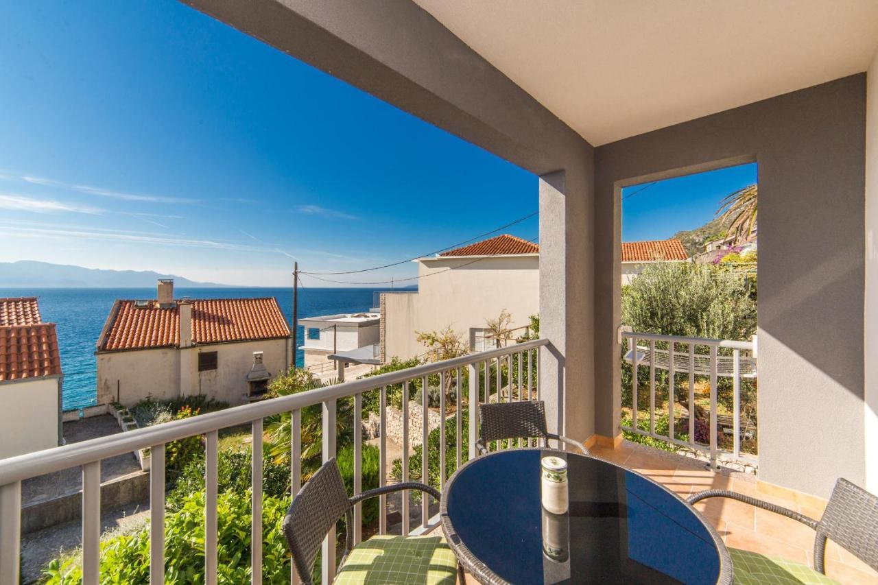 Apartments By The Sea Brist, Makarska - 11078 Buitenkant foto