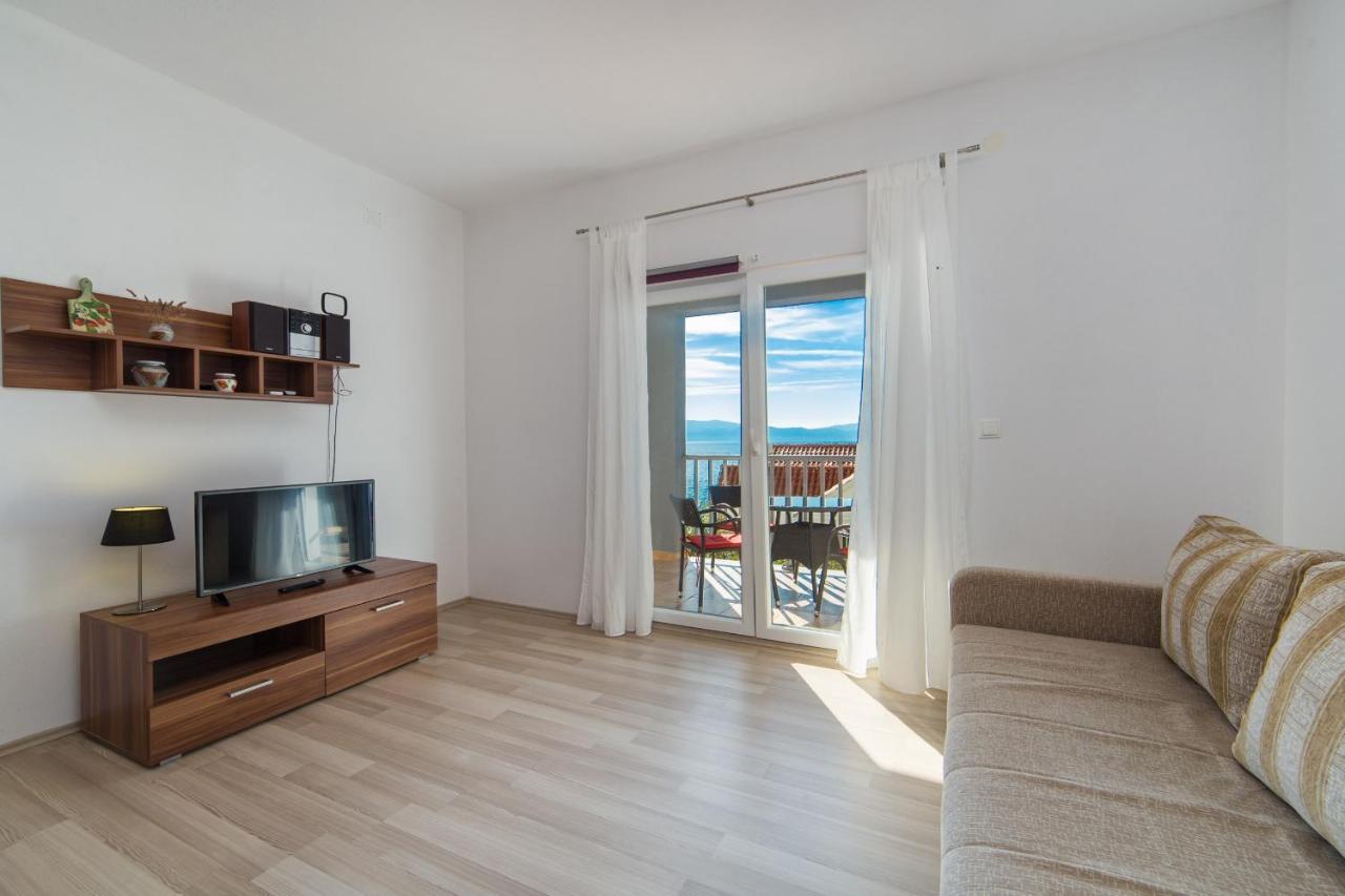 Apartments By The Sea Brist, Makarska - 11078 Buitenkant foto